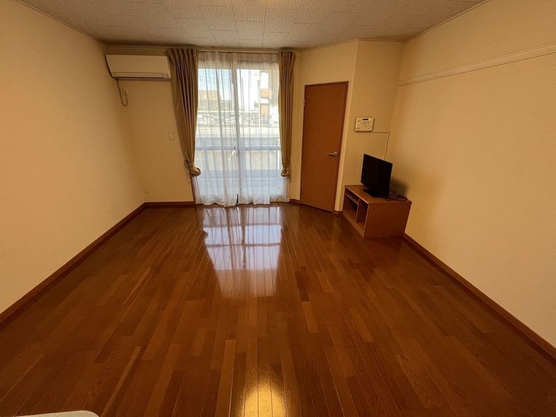 leopalace Matsuyama Inter 客厅