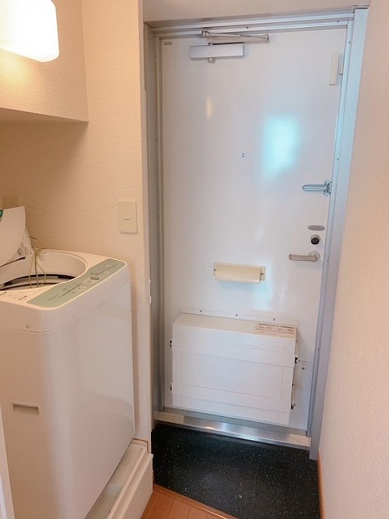 レオパレスインペリアルパレスⅠ 玄関
