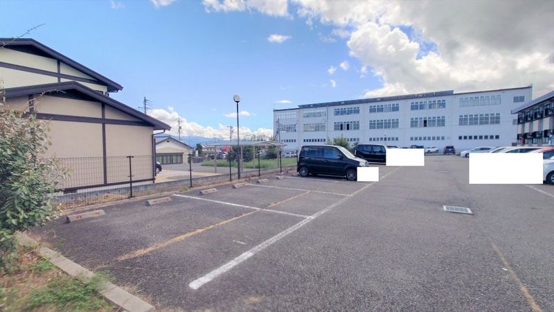 レオパレスＹｓ 駐車場