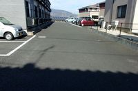 レオパレスラ　ポム　ウルーズ 駐車場