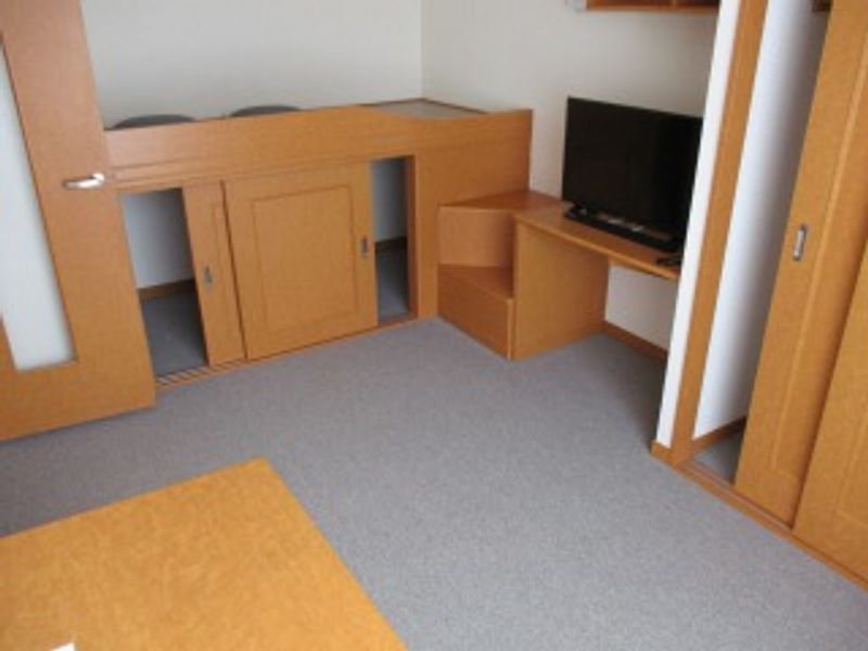 レオパレスＨＡＰＰＹ　平和 居間