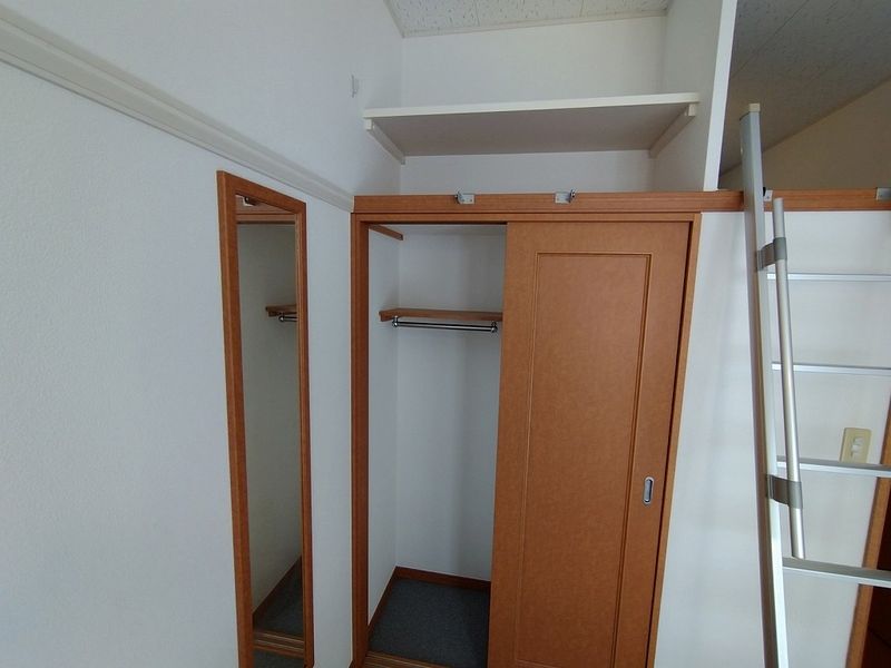 レオパレスパピー北浦Ⅱ 収納