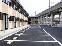 レオパレスグランベアー 駐車場