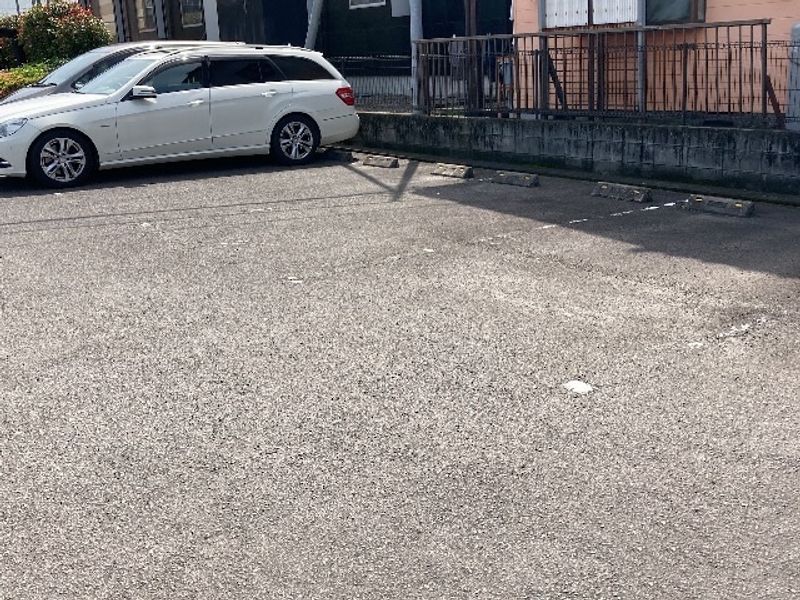 レオパレス和光 駐車場
