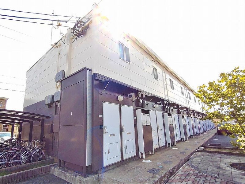 レオパレスプリマヴェーラ 外観
