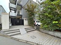 レオパレスウィステリア神田 エントランス