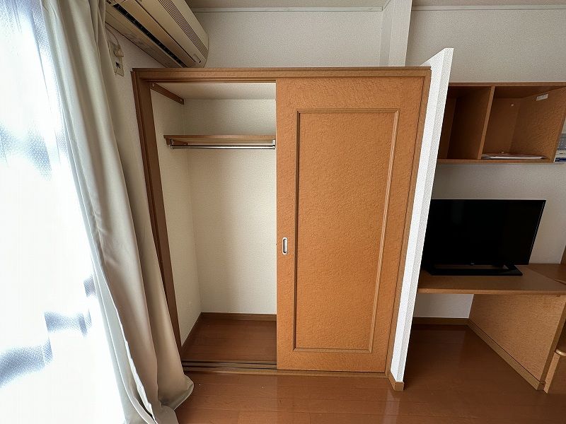 レオパレスヴィヴァルディ 収納