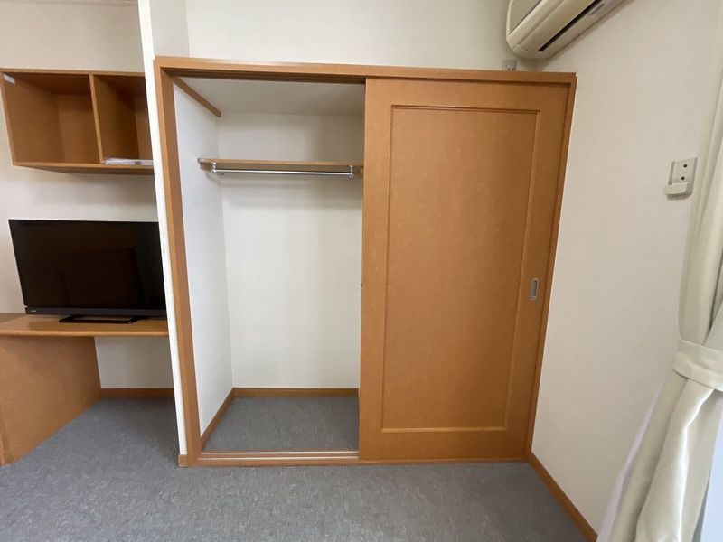 レオパレス北新 収納