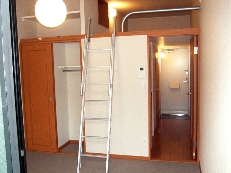 レオパレスオークザック