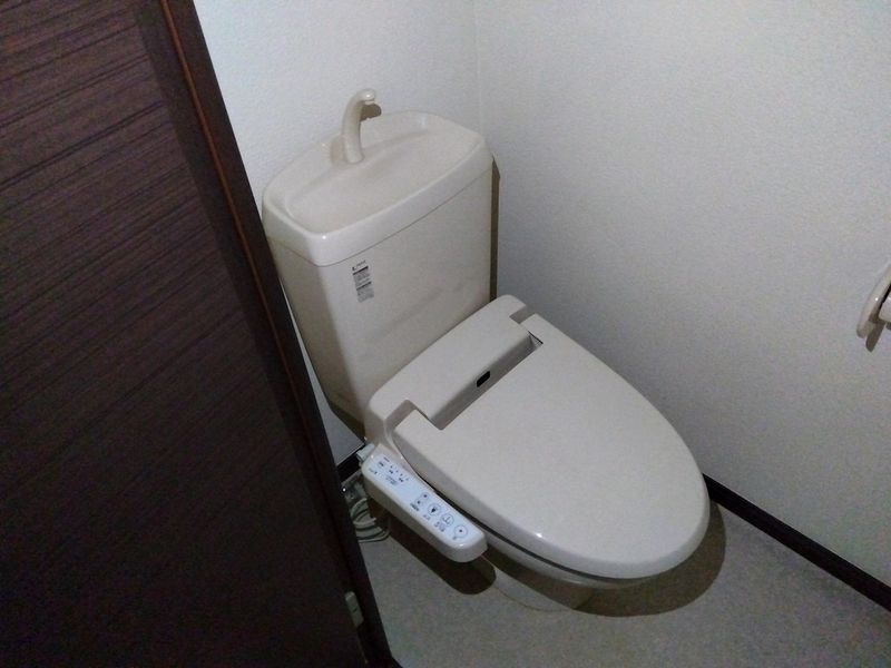 レオネクストグランデ　セコンド トイレ