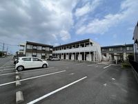 レオパレスヤマサ 駐車場
