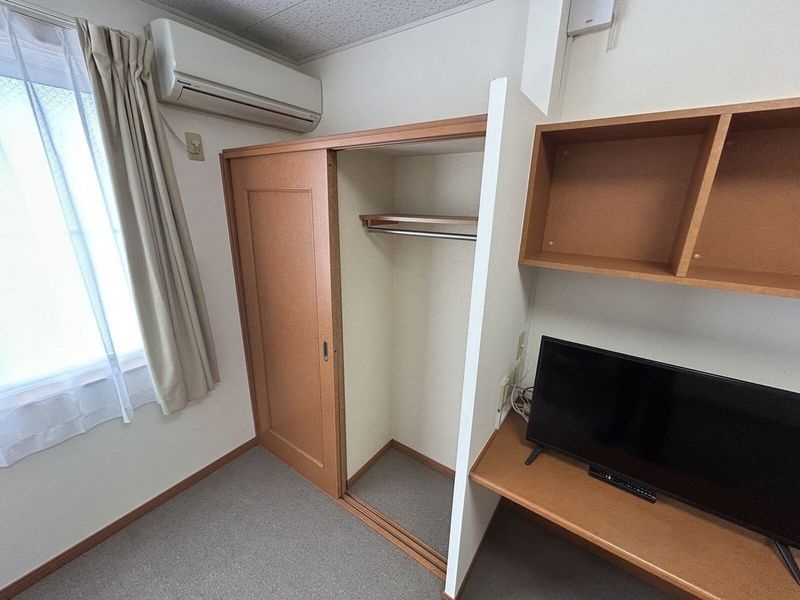 レオパレスサンローラン 収納