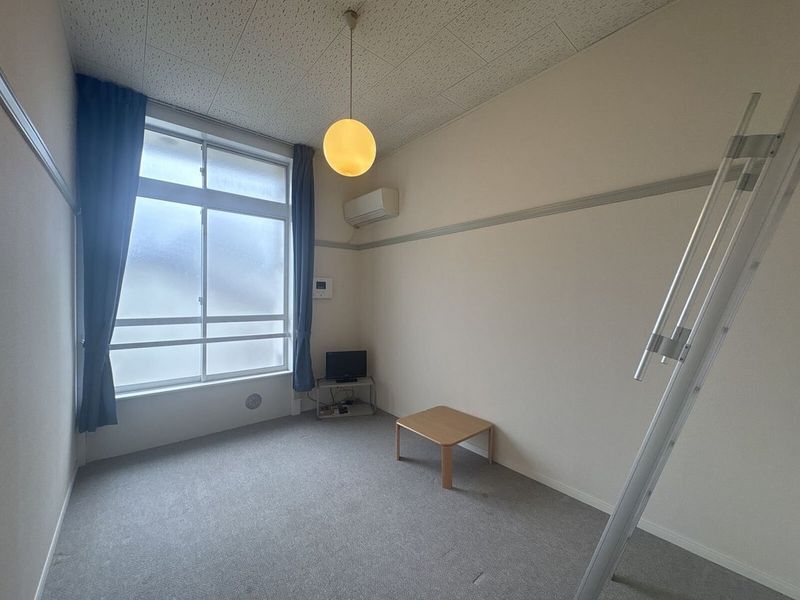 レオパレスＦａｖｏｒ　ＧｒｏｖｅⅡ 居間