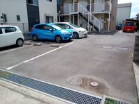 レオパレスあおば 駐車場