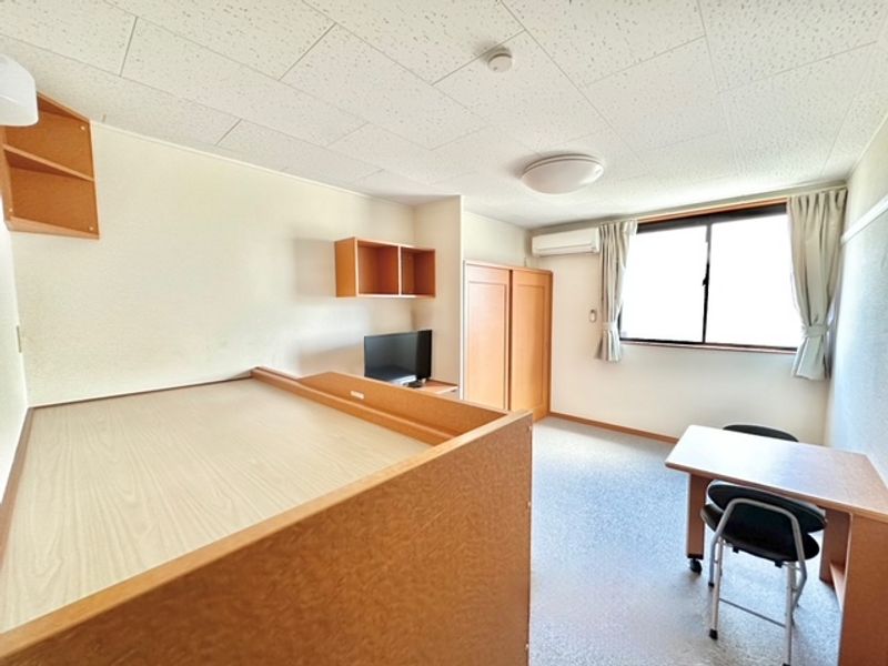 レオパレスＣｏｍｆｏｒｔ　煌 寝室