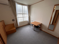 レオパレスＲＯＯＳＴ 居間