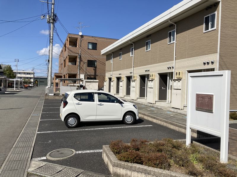 レオパレス嶋 駐車場