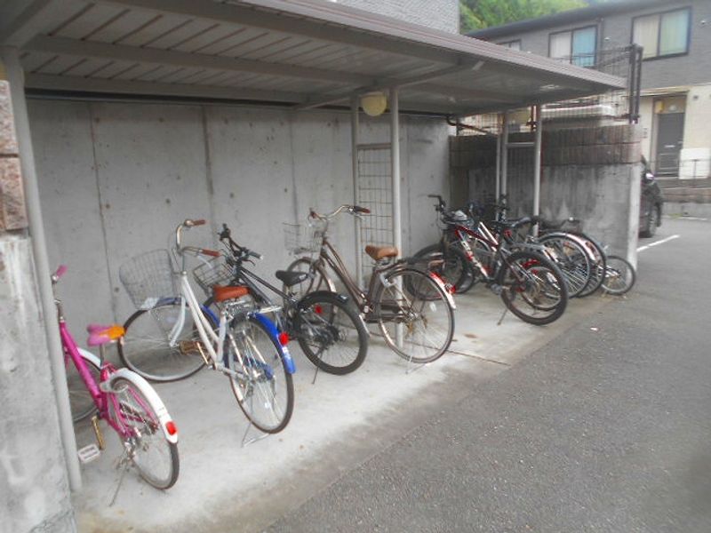レオパレスセナファミリー　Ⅰ 共用部分