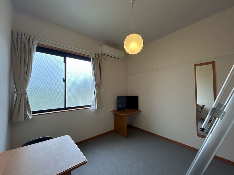 レオパレスハート 居間