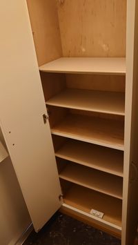 レオパレスアテナⅠ 玄関