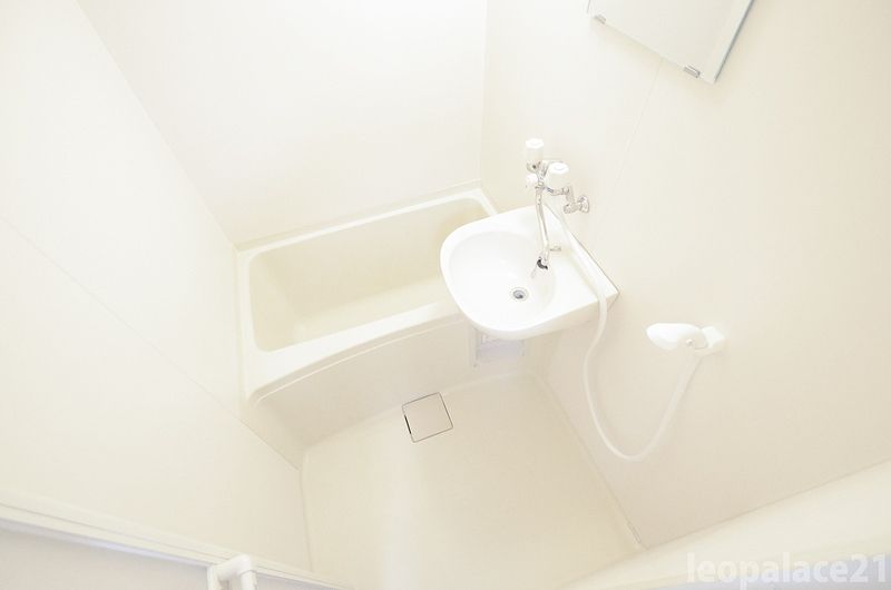 leopalace Futsukaichi Chuo 浴室