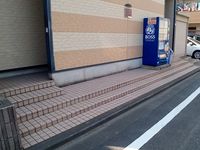 レオパレスフローラ エントランス