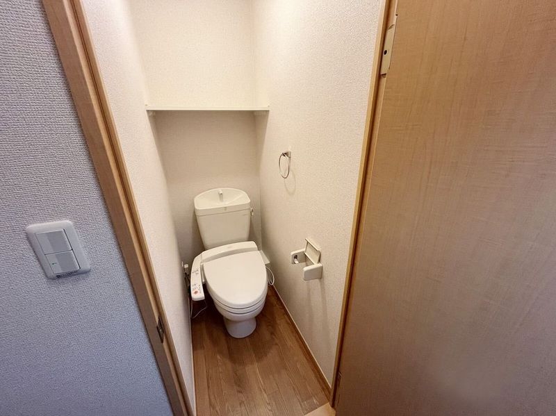 レオパレストウメイ トイレ