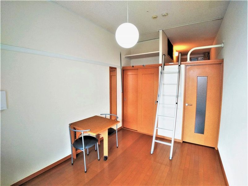 レオパレスＳＵＮ 玄関
