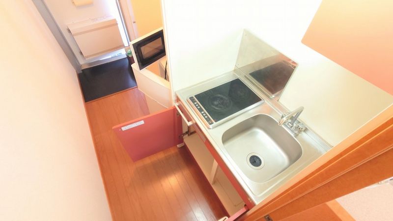 レオパレスＬｉｂｅｒｔｅ キッチン