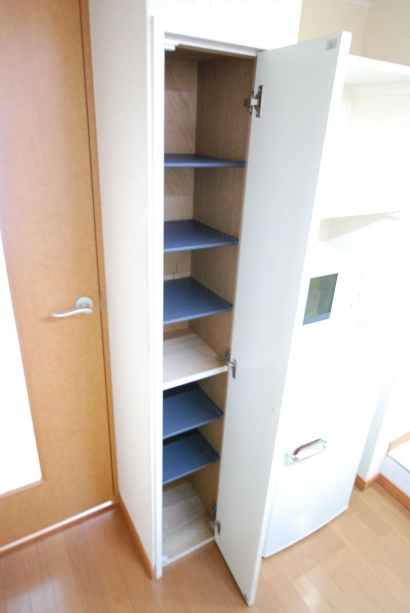 レオパレスＴＡＫＡＫＩ 収納