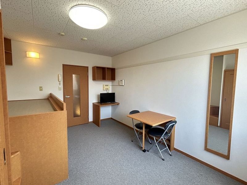 レオパレスルミエールⅡ 居間