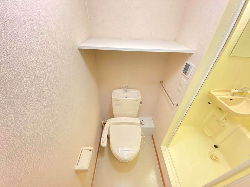 レオパレスカトレア トイレ