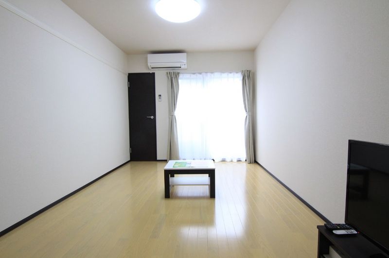 ミランダコンジュＳＨ 居間