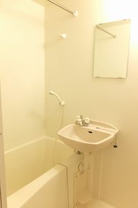 レオパレスＦＵＪＩＯＫＡ 風呂