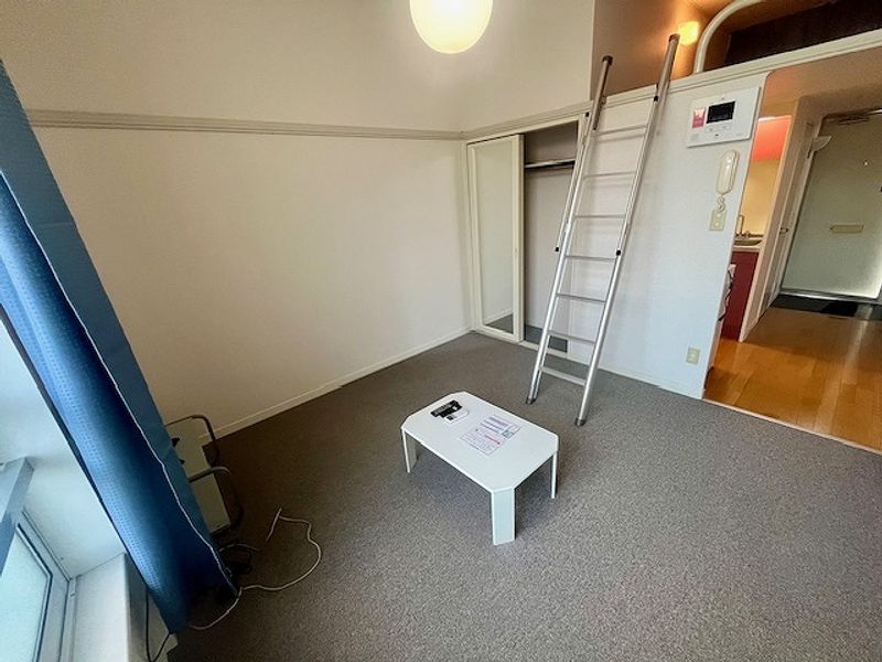 レオパレスミレニアムＭ 居間
