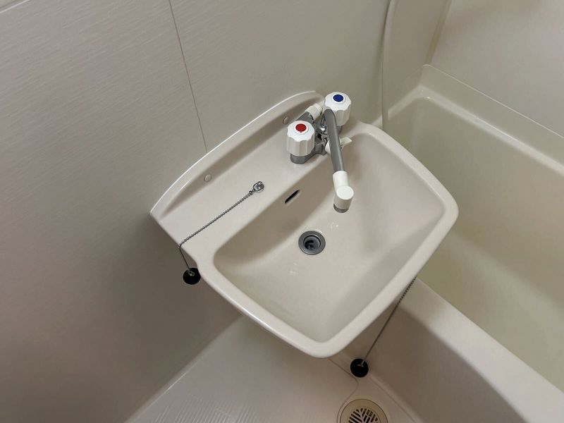 レオパレスエルパセオⅢ 洗面台