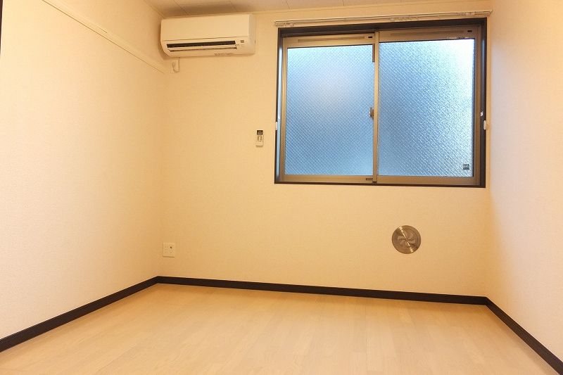 レオネクストアルデンテ　本町 居間