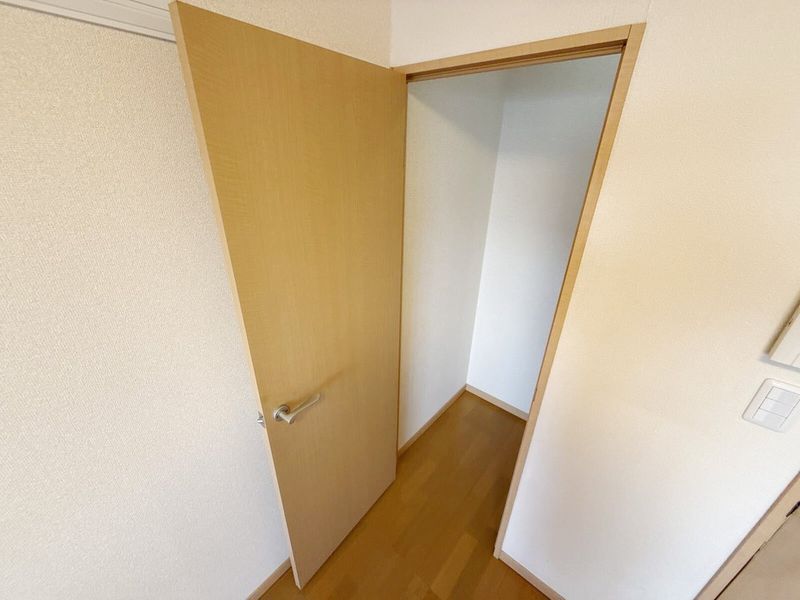 レオパレスミモザ　ガーデン 収納