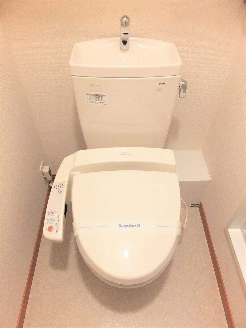 レオパレスルミエール トイレ