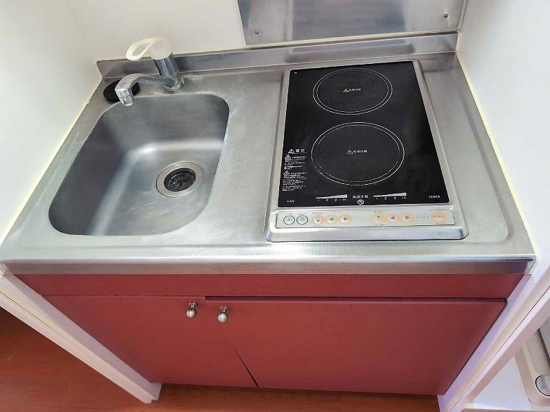 レオパレスアットホーム キッチン