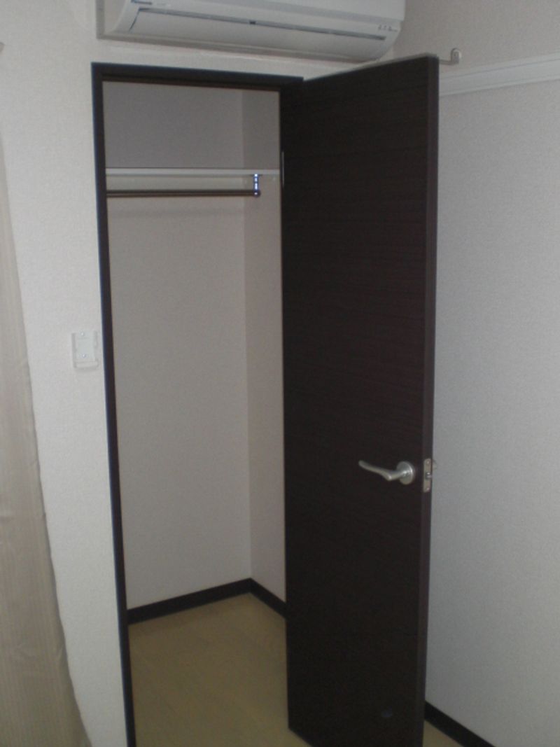 レオネクスト内町 収納