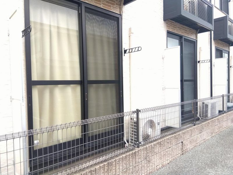 レオパレスＰＡＬＣＯＵＲＴ曹操 バルコニー