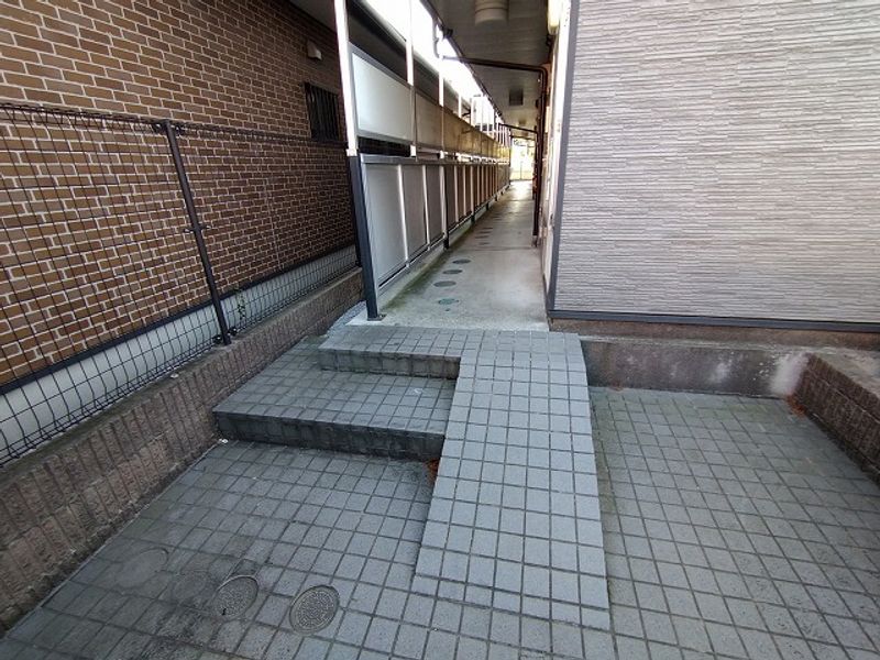 レオパレスグリーンⅢ エントランス