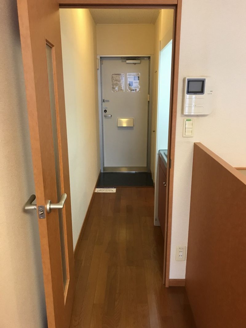 レオパレス井垣 玄関