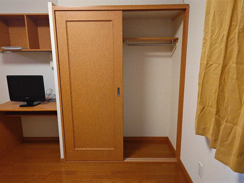 レオパレスメルベーユ　ノール 収納