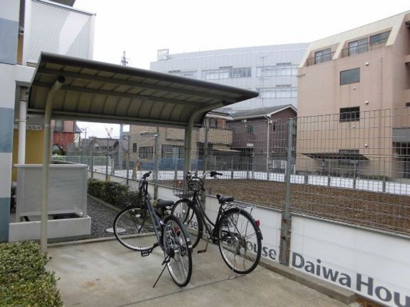レオパレスストレーザ椿森 共用部分