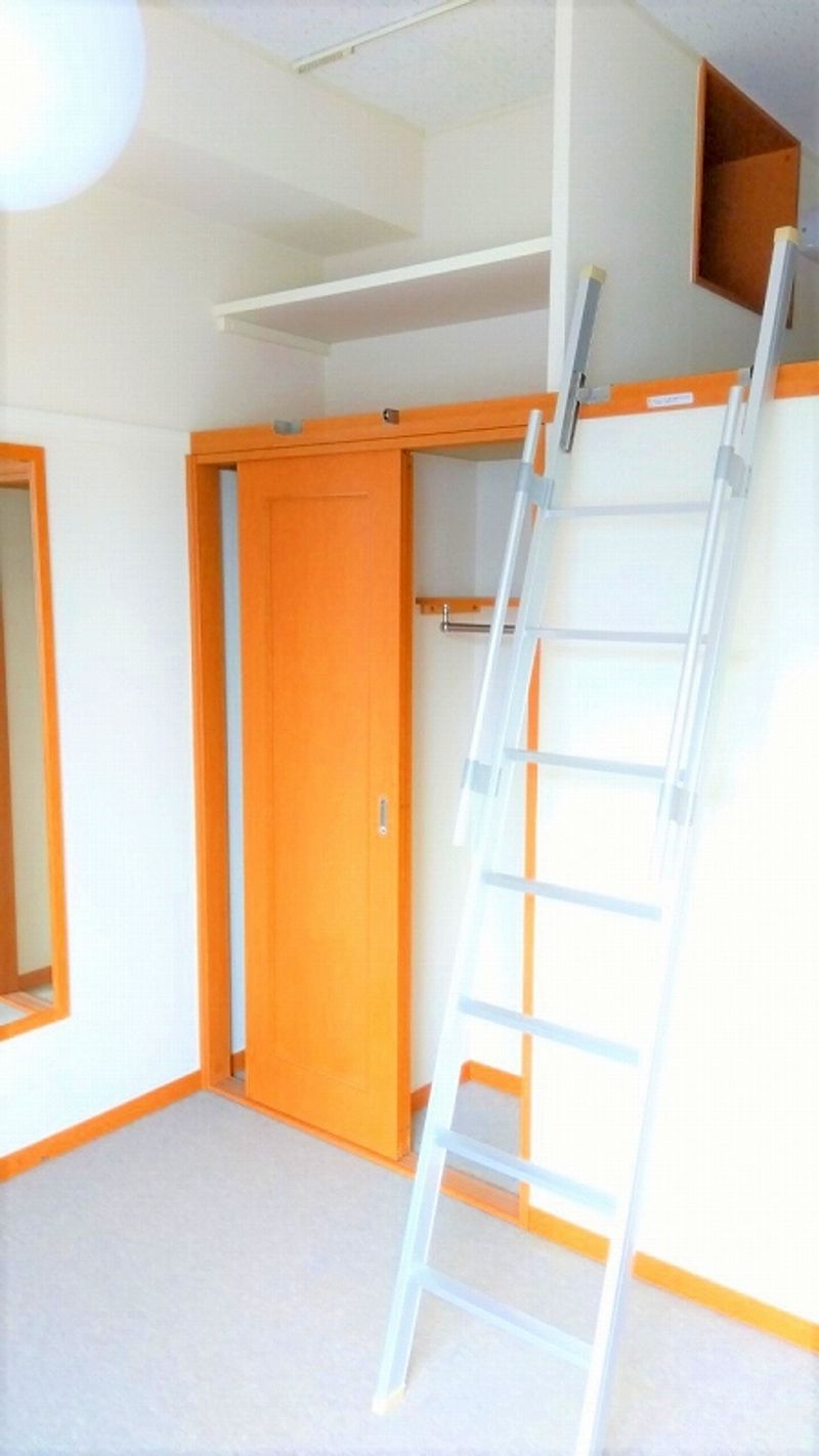 レオパレスカームヒルズ 収納