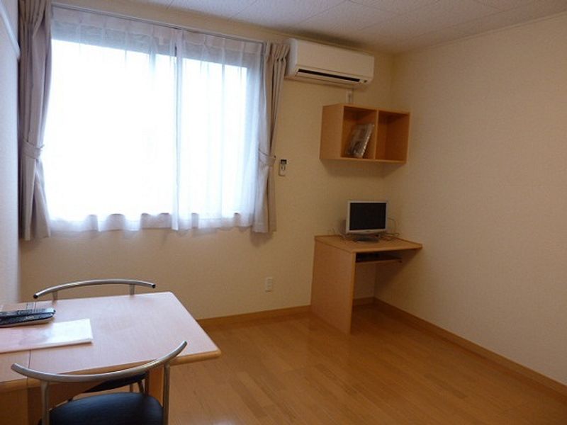 レオネクスト柊 居間