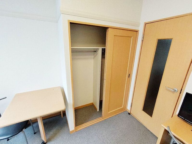 leopalace Brighton Hill Storage
