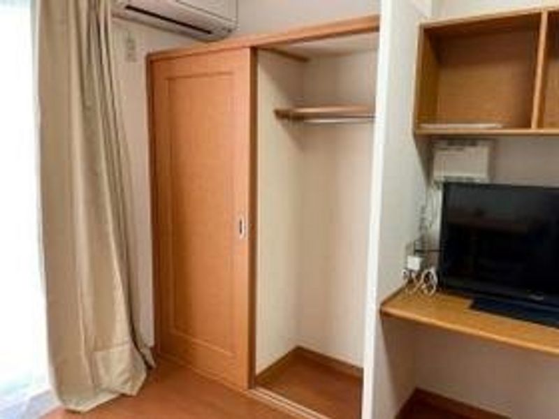 レオパレスアカサカ 収納